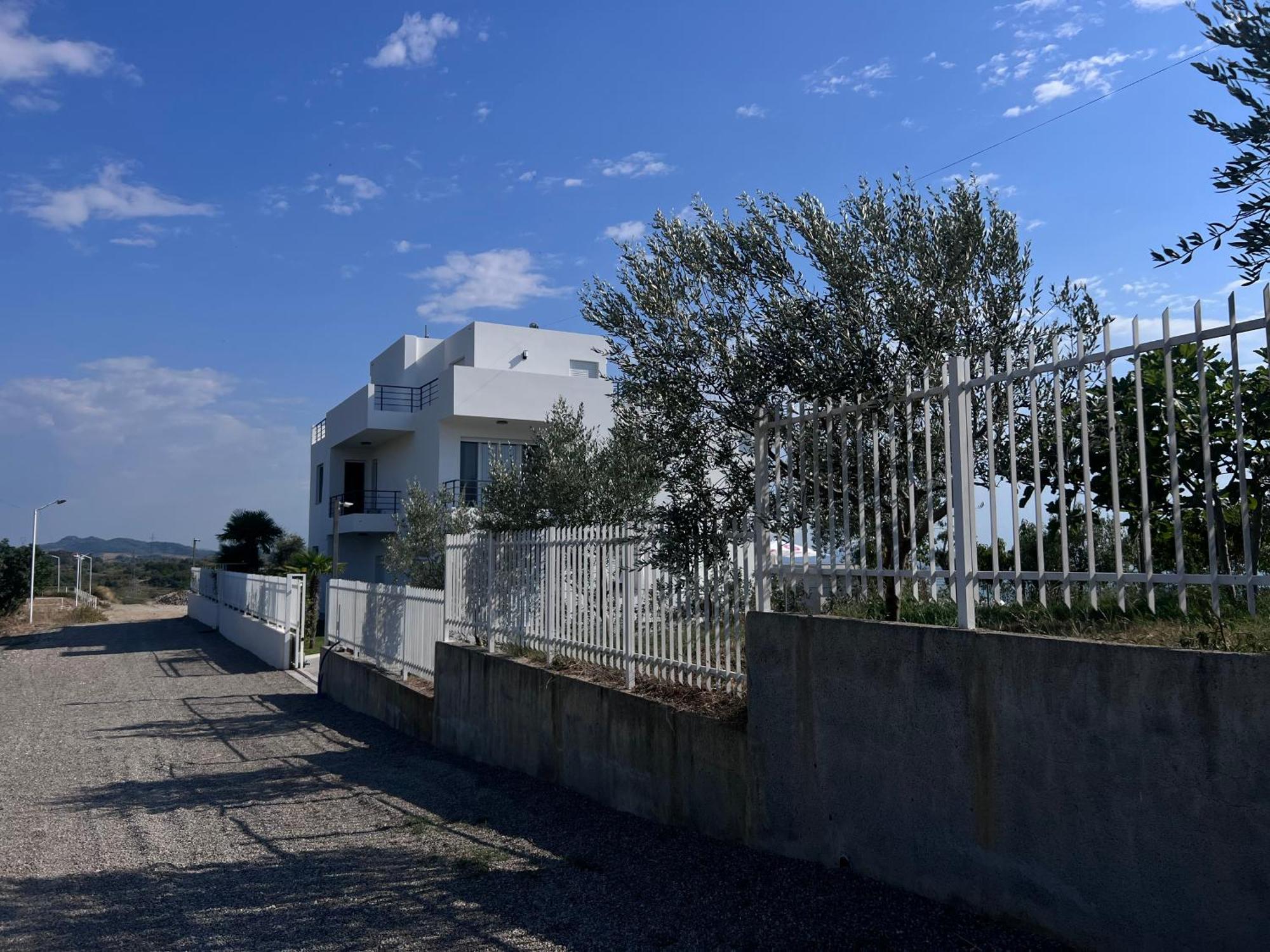 Villa Esmi Durres Kryemedhej Ngoại thất bức ảnh