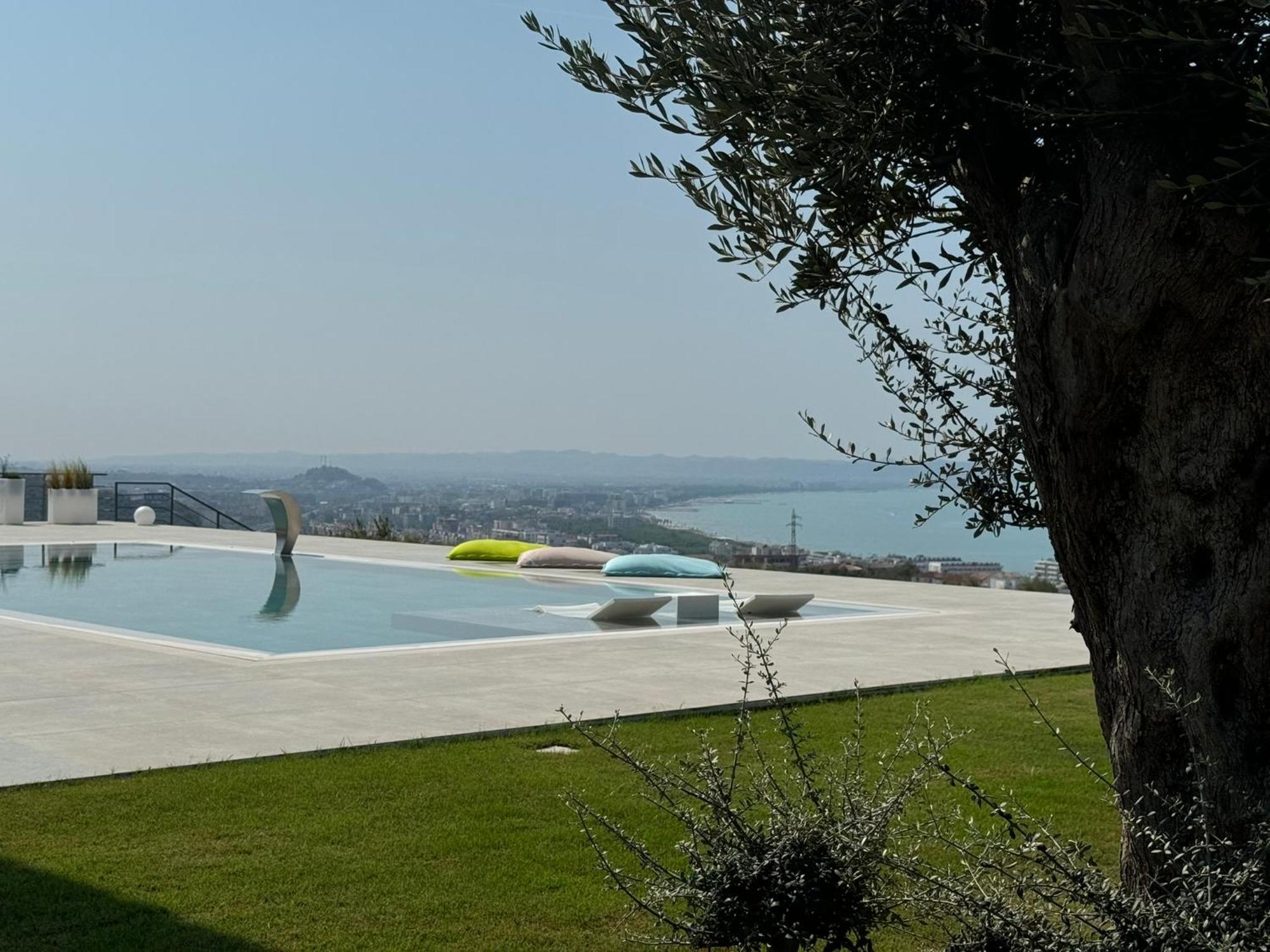 Villa Esmi Durres Kryemedhej Ngoại thất bức ảnh