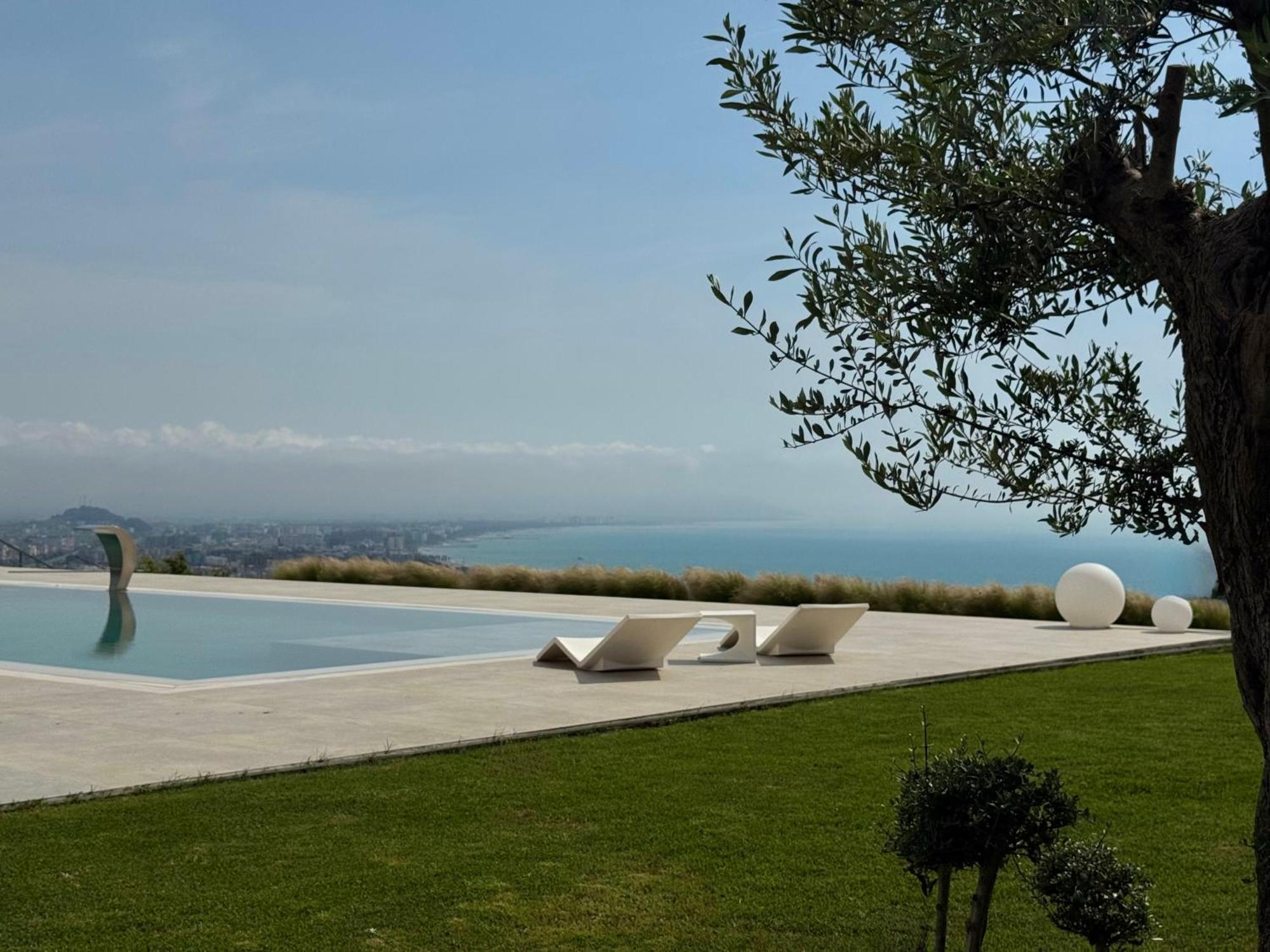 Villa Esmi Durres Kryemedhej Ngoại thất bức ảnh
