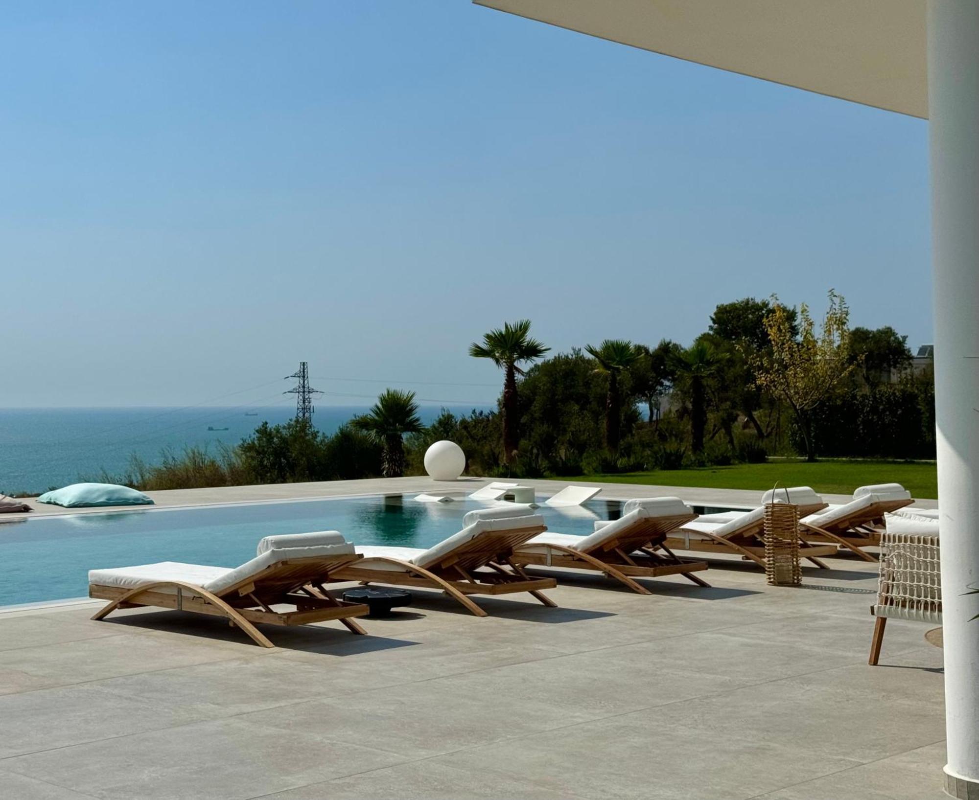 Villa Esmi Durres Kryemedhej Ngoại thất bức ảnh